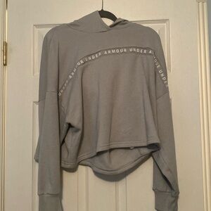 Under Armour Cropped Hoodie